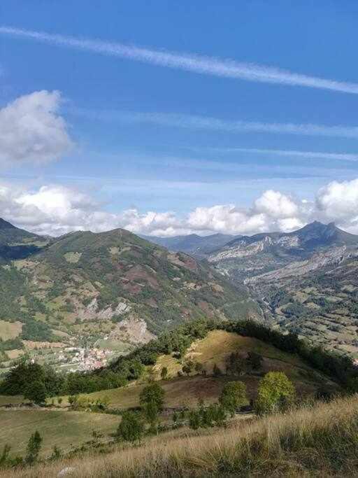 Encanto Asturiano Aller 外观 照片